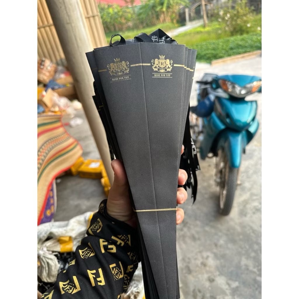 Combo 10 túi mika 1 bông, vỏ hộp mika đựng hoa sáp, hộp mica hồng sang trọng